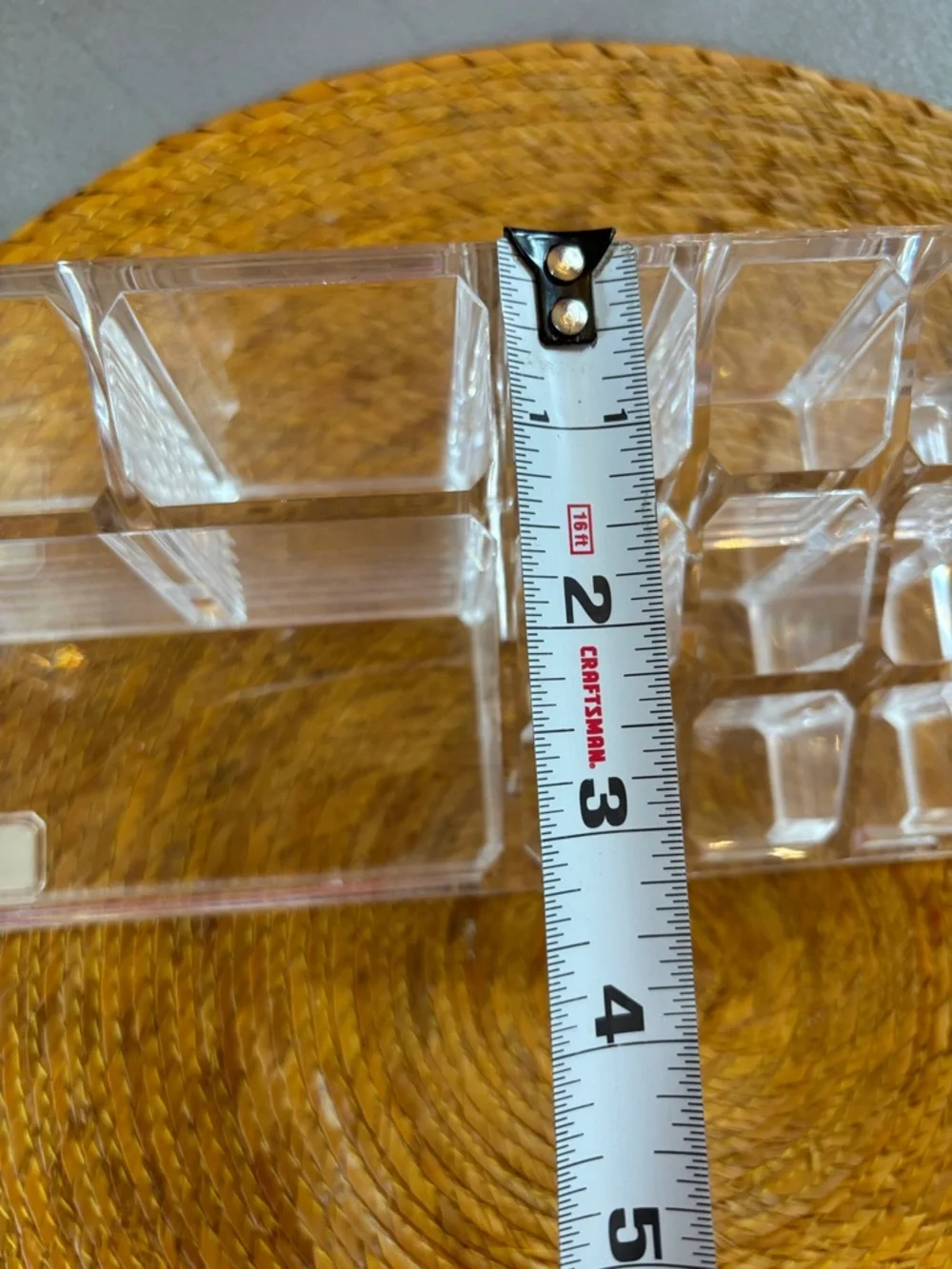 N/A acrylic cosmetic